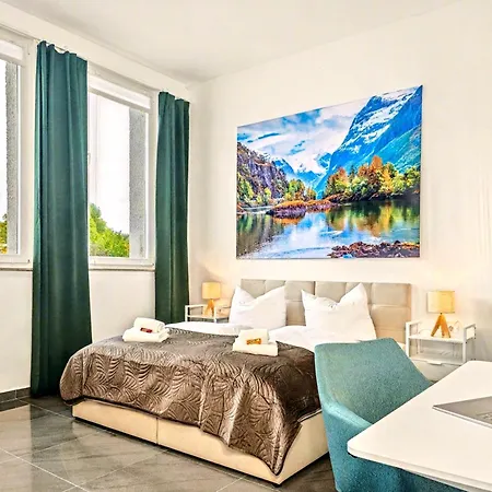 Scandi Loft Fuer Bis Zu 12, Whirlpool, Sauna, Gaming, Nordstadt 뉘른베르크