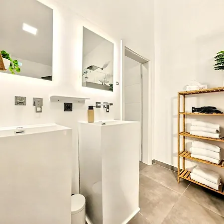 아파트 Scandi Loft Fuer Bis Zu 12, Whirlpool, Sauna, Gaming, Nordstadt *