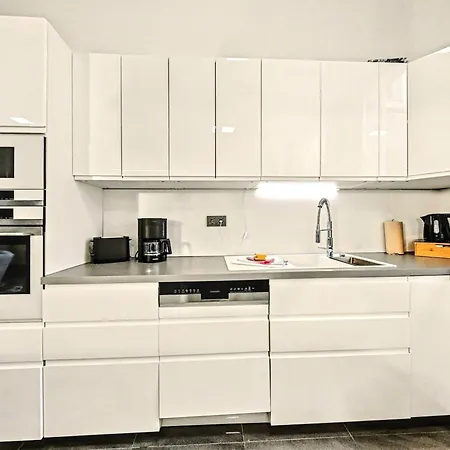 Scandi Loft Fuer Bis Zu 12, Whirlpool, Sauna, Gaming, Nordstadt 뉘른베르크