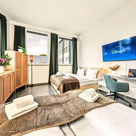 Scandi Loft Fuer Bis Zu 12, Whirlpool, Sauna, Gaming, Nordstadt * 뉘른베르크