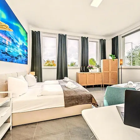 Scandi Loft Fuer Bis Zu 12, Whirlpool, Sauna, Gaming, Nordstadt * 뉘른베르크