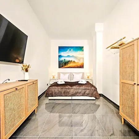 Scandi Loft Fuer Bis Zu 12, Whirlpool, Sauna, Gaming, Nordstadt