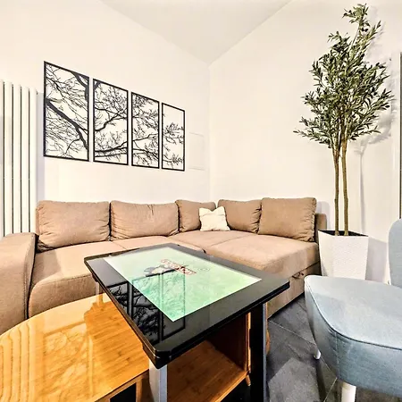 Scandi Loft Fuer Bis Zu 12, Whirlpool, Sauna, Gaming, Nordstadt 뉘른베르크