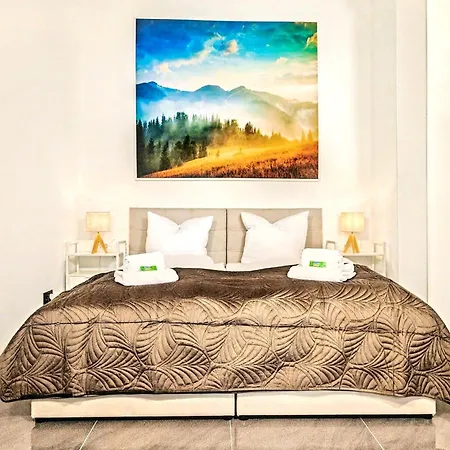 Scandi Loft Fuer Bis Zu 12, Whirlpool, Sauna, Gaming, Nordstadt 뉘른베르크