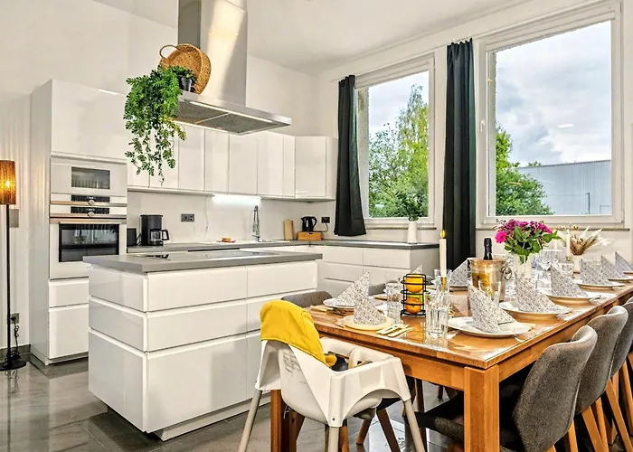 Apartamento Scandi Loft Fuer Bis Zu 12, Whirlpool, Sauna, Gaming, Nordstadt