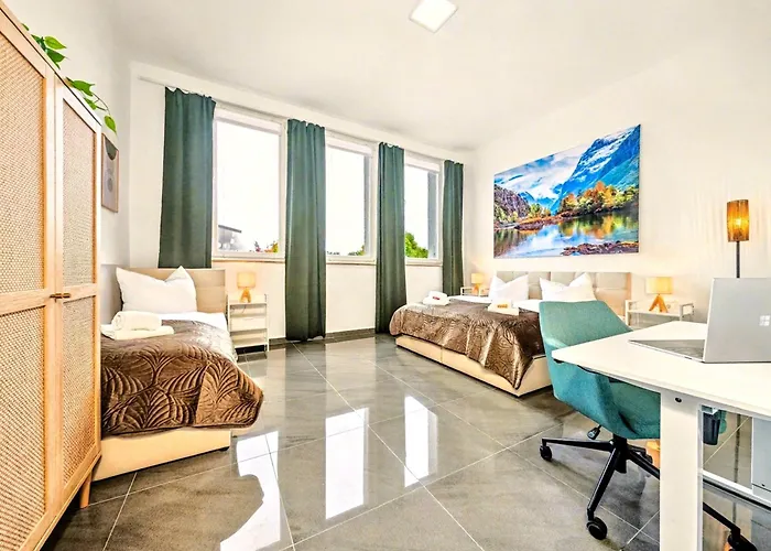 Scandi Loft Fuer Bis Zu 12, Whirlpool, Sauna, Gaming, Nordstadt *