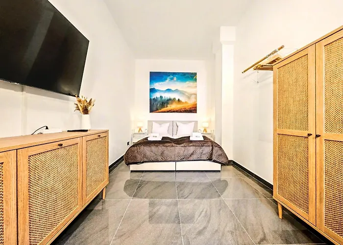 Scandi Loft Für Bis Zu 12, Whirlpool, Sauna, Gaming, Nordstadt Apartment *