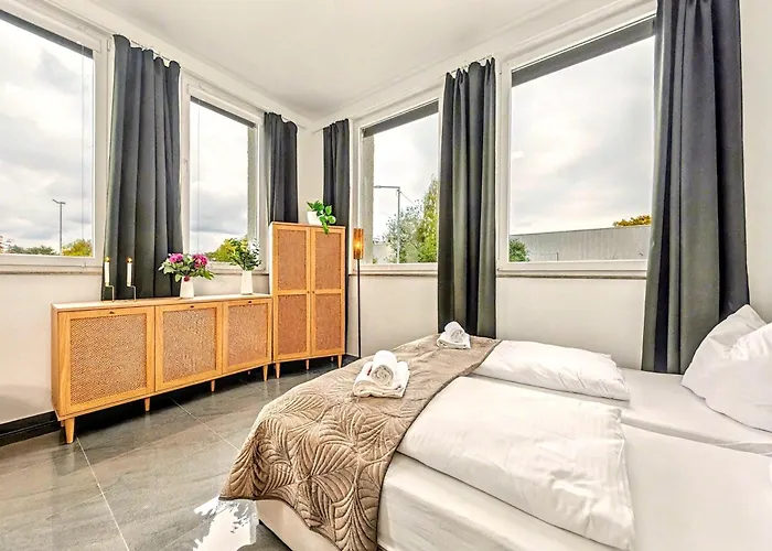 Scandi Loft Für Bis Zu 12, Whirlpool, Sauna, Gaming, Nordstadt Apartment Nürnberg