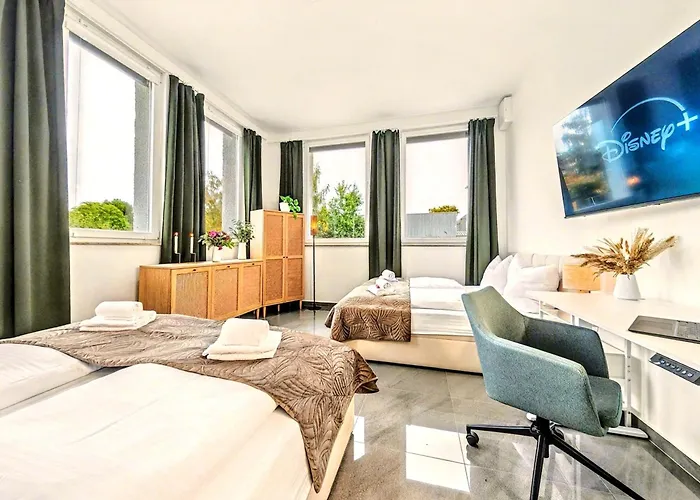 Apartamento Scandi Loft Fuer Bis Zu 12, Whirlpool, Sauna, Gaming, Nordstadt Nuremberga