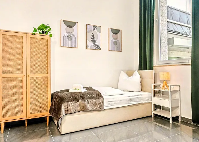 Scandi Loft Für Bis Zu 12, Whirlpool, Sauna, Gaming, Nordstadt Nürnberg