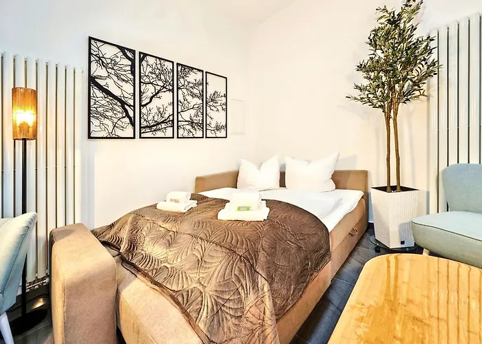 Apartamento Scandi Loft Fuer Bis Zu 12, Whirlpool, Sauna, Gaming, Nordstadt Nuremberga