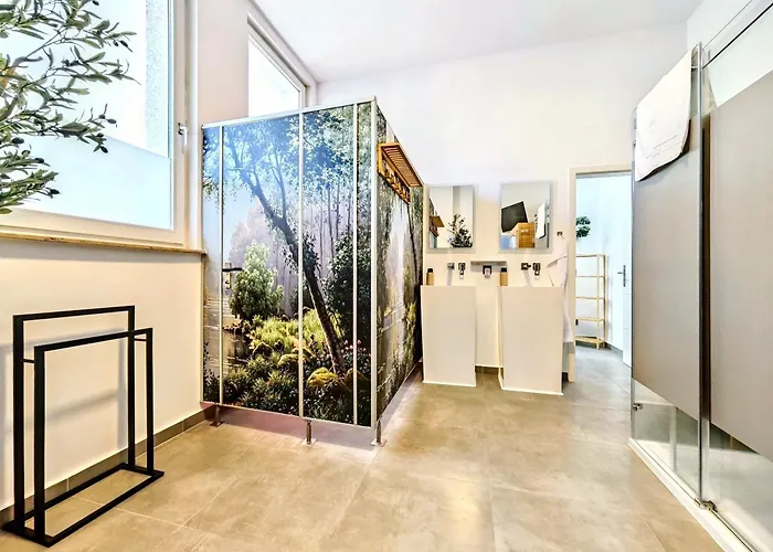 Scandi Loft Fuer Bis Zu 12, Whirlpool, Sauna, Gaming, Nordstadt